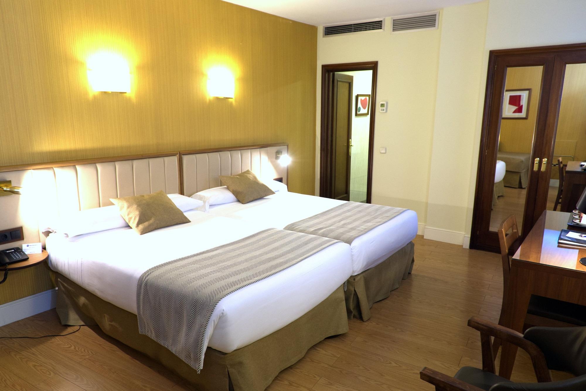 Hospedium Hotel Los Condes Madrid Exterior photo