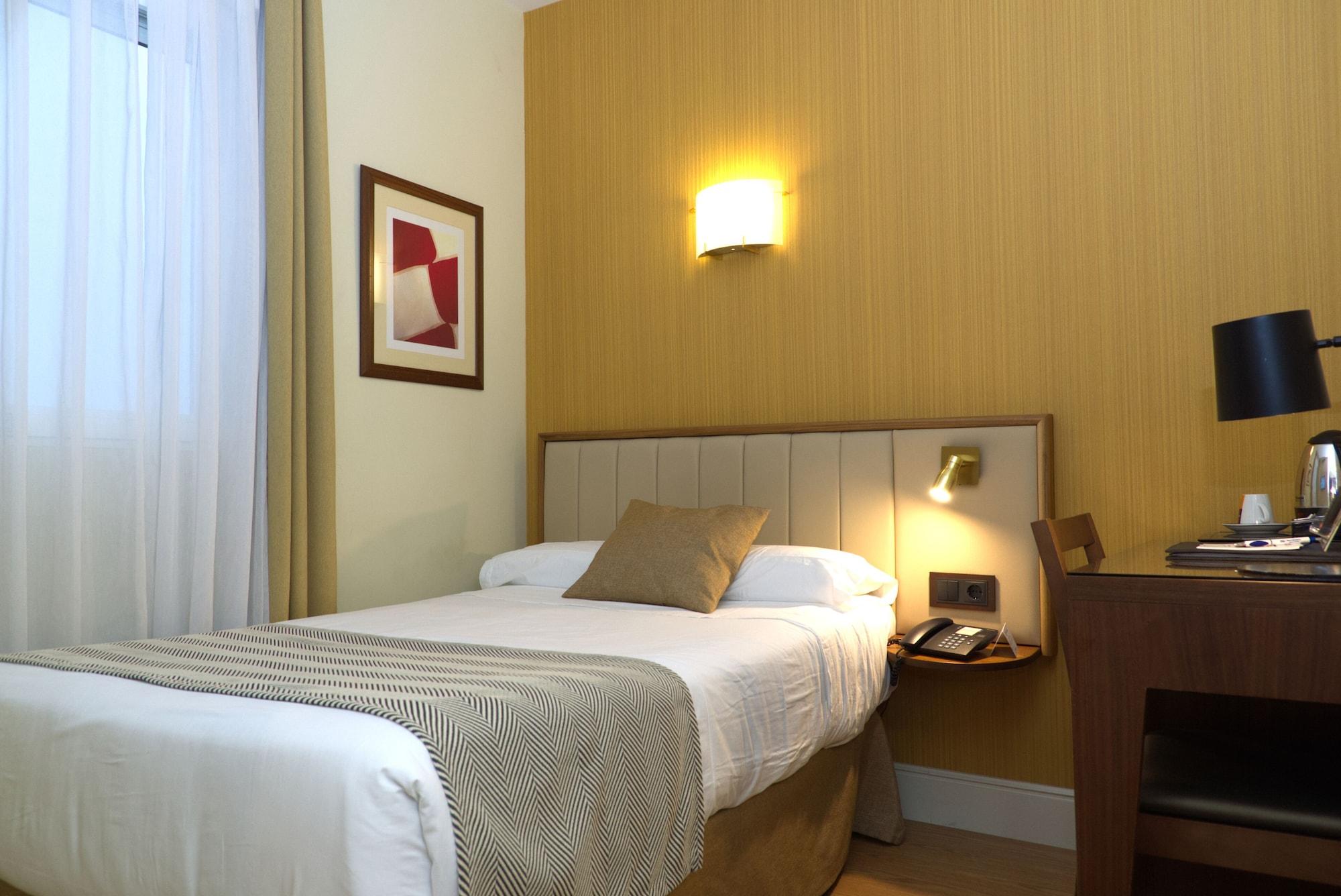 Hospedium Hotel Los Condes Madrid Exterior photo