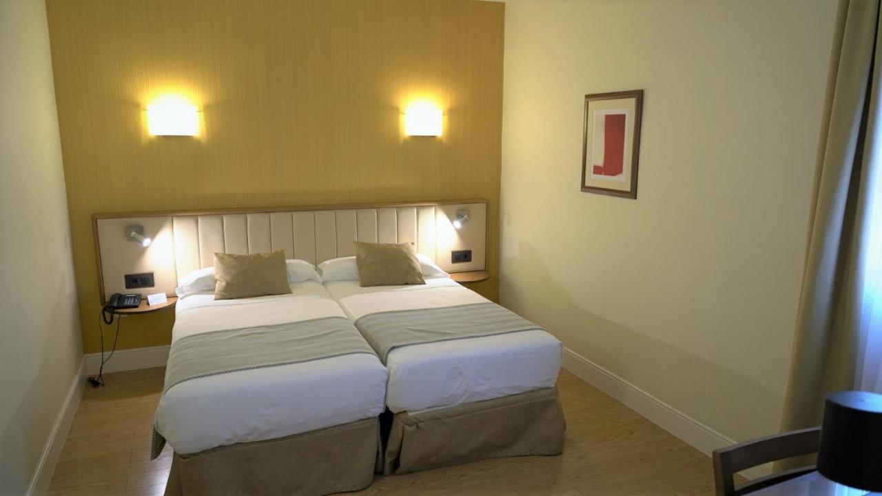 Hospedium Hotel Los Condes Madrid Room photo
