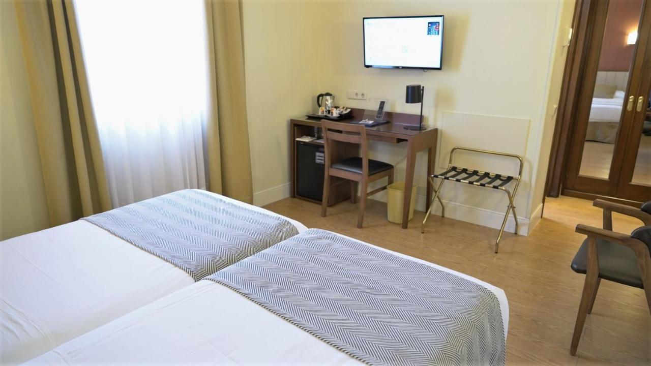 Hospedium Hotel Los Condes Madrid Room photo